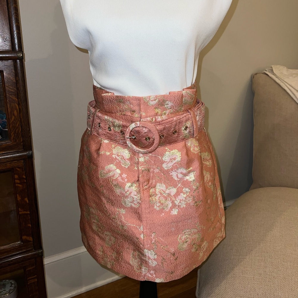 Chic Floral Mini Skirt with Belt